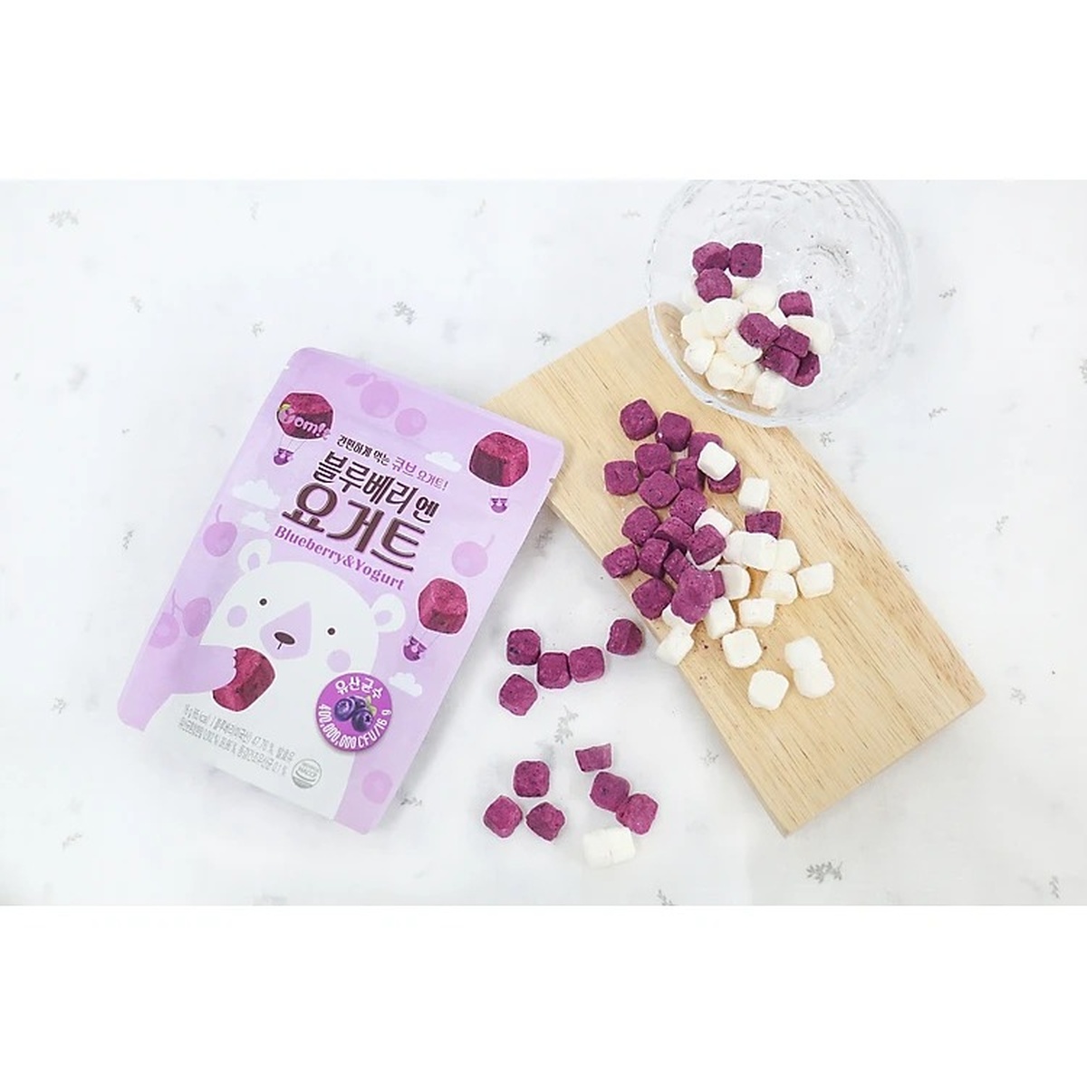Sữa chua khô sấy lạnh YOMIT vị việt quất 6m+ - mặt trái