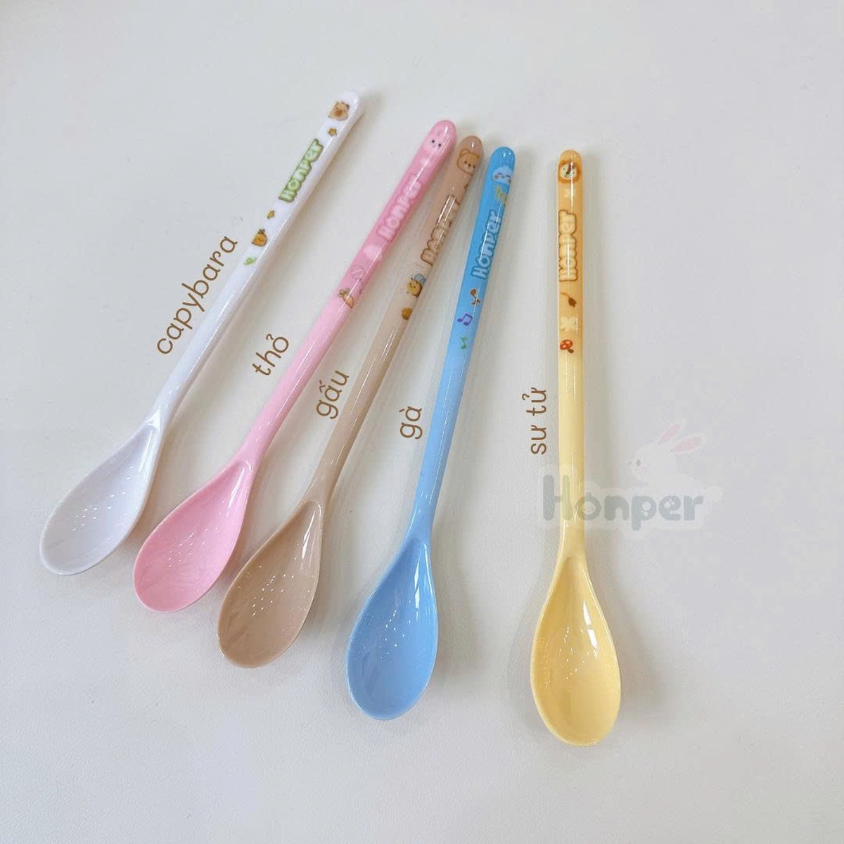 Thìa ăn cho bé Honper Tiny HP2412 (Màu ngẫu nhiên) - mặt sau