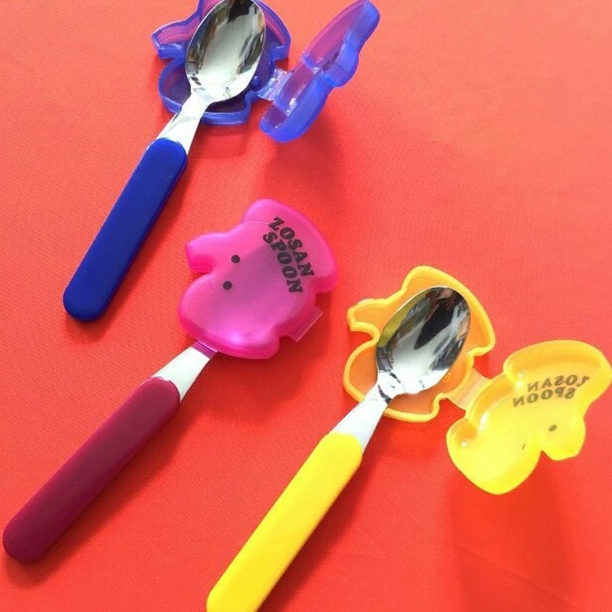 Thìa inox Konbini cho bé kèm hộp đựng hình thú (Màu ngẫu nhiên) - mặt trái