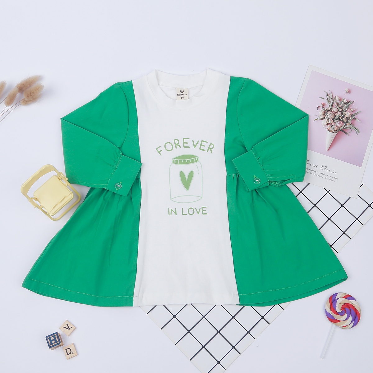 Váy dài tay bé gái in forever love KidsPlaza M22T (Trắng Xanh)