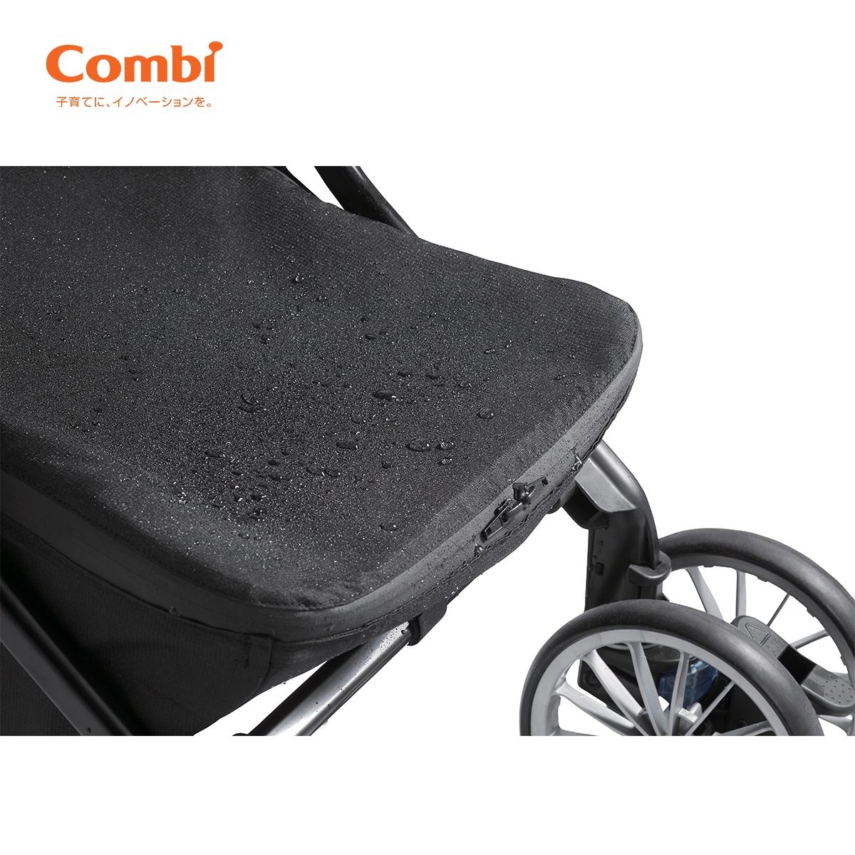 Xe đẩy Combi Umbretta Premium 4 bánh quay tự động (Màu Đen) - góc nghiêng