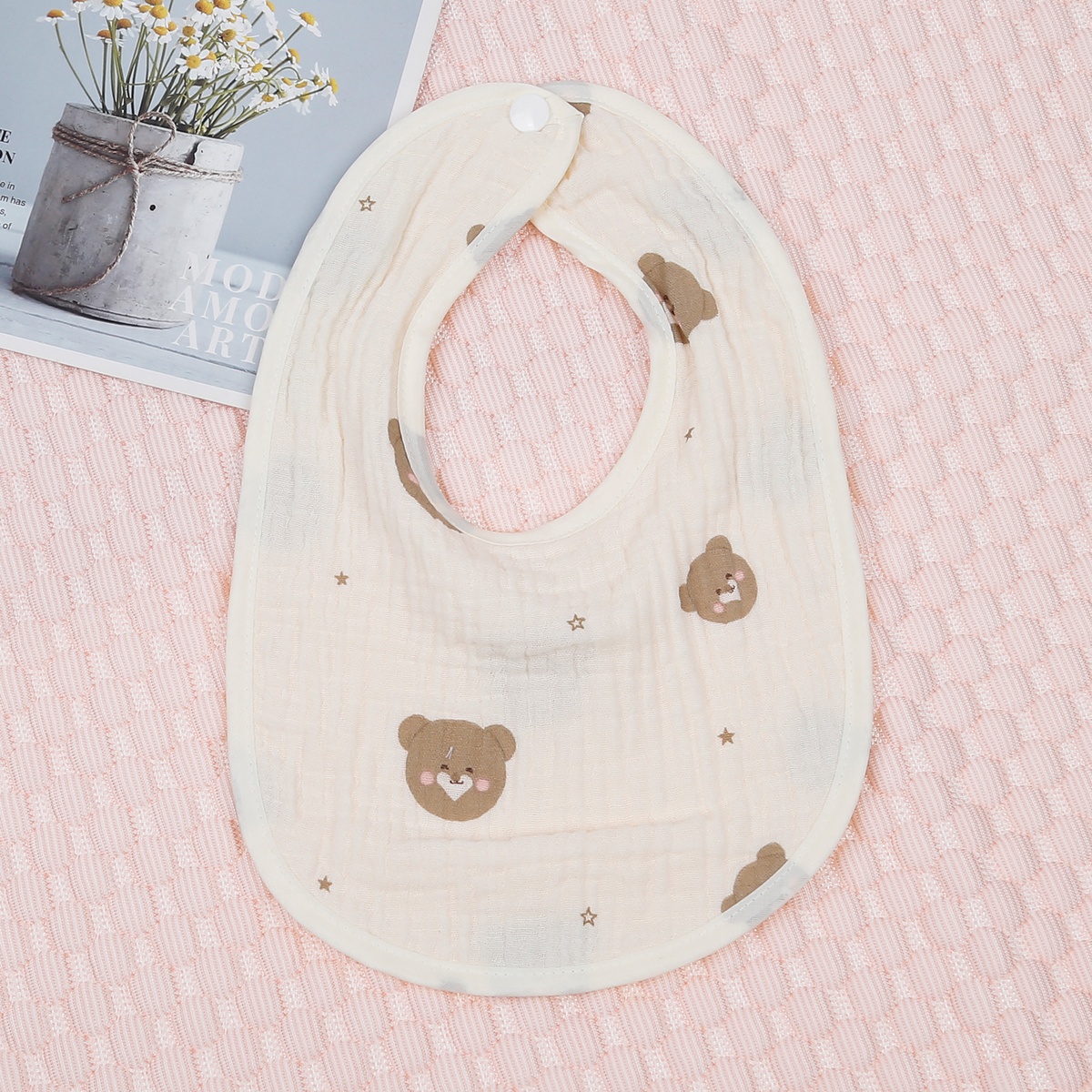 Yếm tròn KidsPlaza Muslin hình gấu PG23
