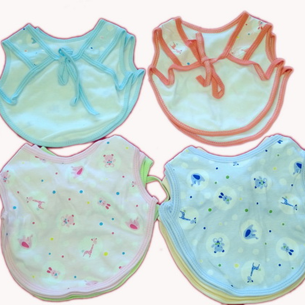 Yếm xỏ Kerokids HM3843 - mặt phải