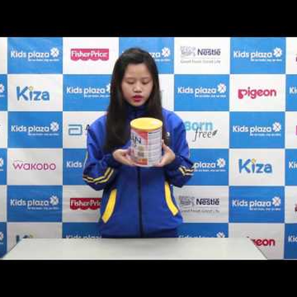 Sữa Nan Optipro 4 900g (2 - 6 tuổi) - video
