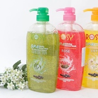 Sữa tắm cao cấp Rosy Spa ( Hương hoa ly có hạt massage ) - 750ml