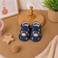 Dép sandal tập đi kèn Mamago 26MS11 gấu đeo kính (Xanh)