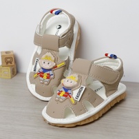 Dép sandal tập đi kèn Mamago 25MS5 gắn Monkey (Nâu) 