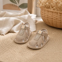 Dép sandal tập đi KidsPlaza basic 26K-S02 (Nâu)