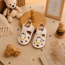 Sandal tập đi có kèn Mamago 26MS6 chim cánh cụt (Kem)