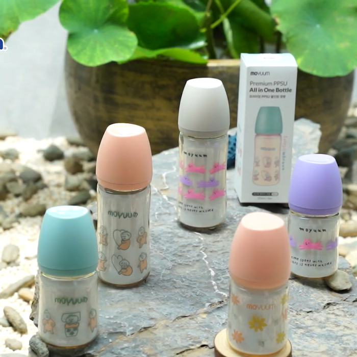 Bình sữa Moyuum Ogu Ogu xanh 270ml - video