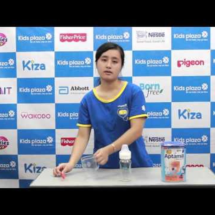 Sữa Aptamil số 4 Anh 800g (2 - 3 tuổi) - video