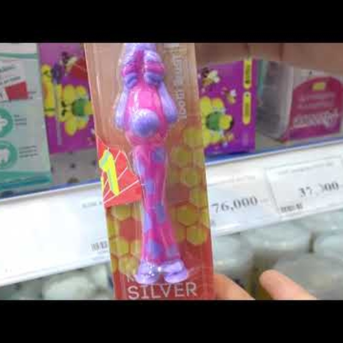 Kem đánh răng Hàn Quốc Bee hương nho 90g cho bé trên 2 tuổi - video