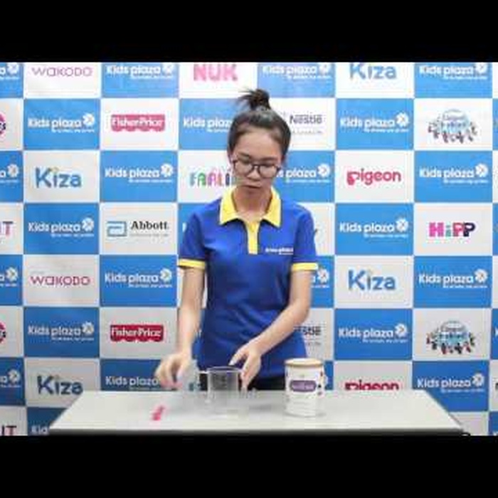 Sữa bầu I am Mother Mom 800gr - video