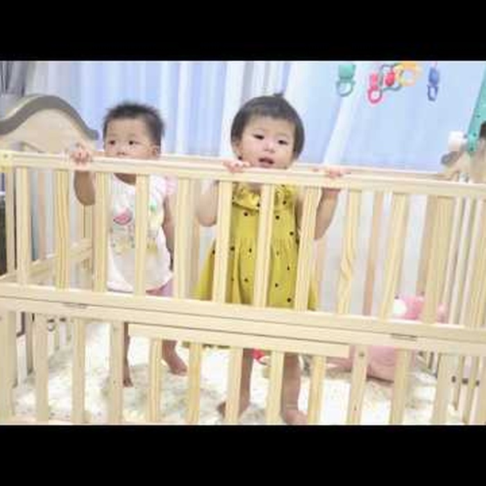 Set giường cũi KidsPlaza Natural Compact - video