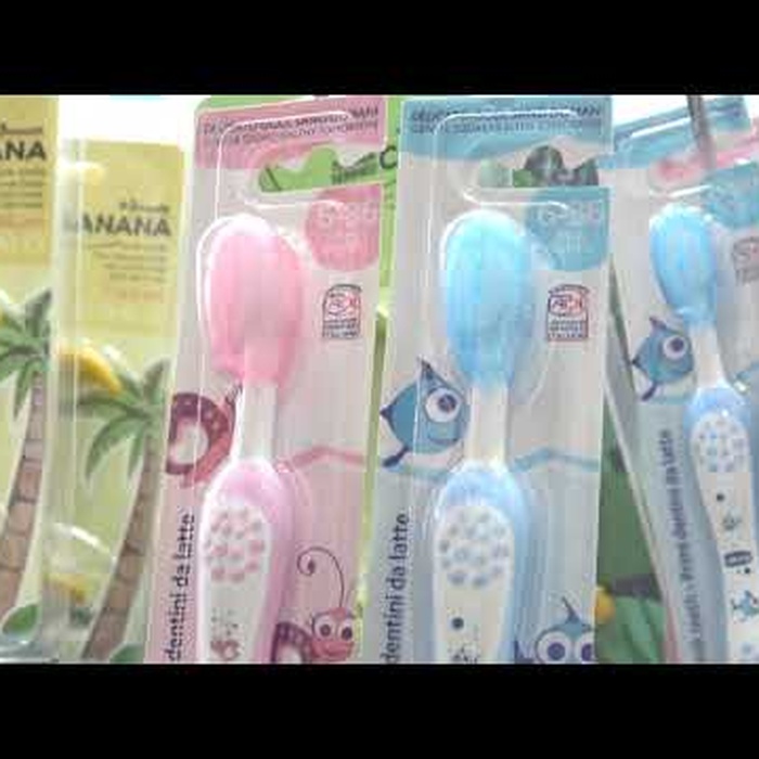 Bàn chải đánh răng bướm hoa Chicco 69581 (Màu ngẫu nhiên) - video
