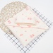 Chăn ủ KidsPlaza Muslin có mũ hình thỏ PG23 - mặt trước