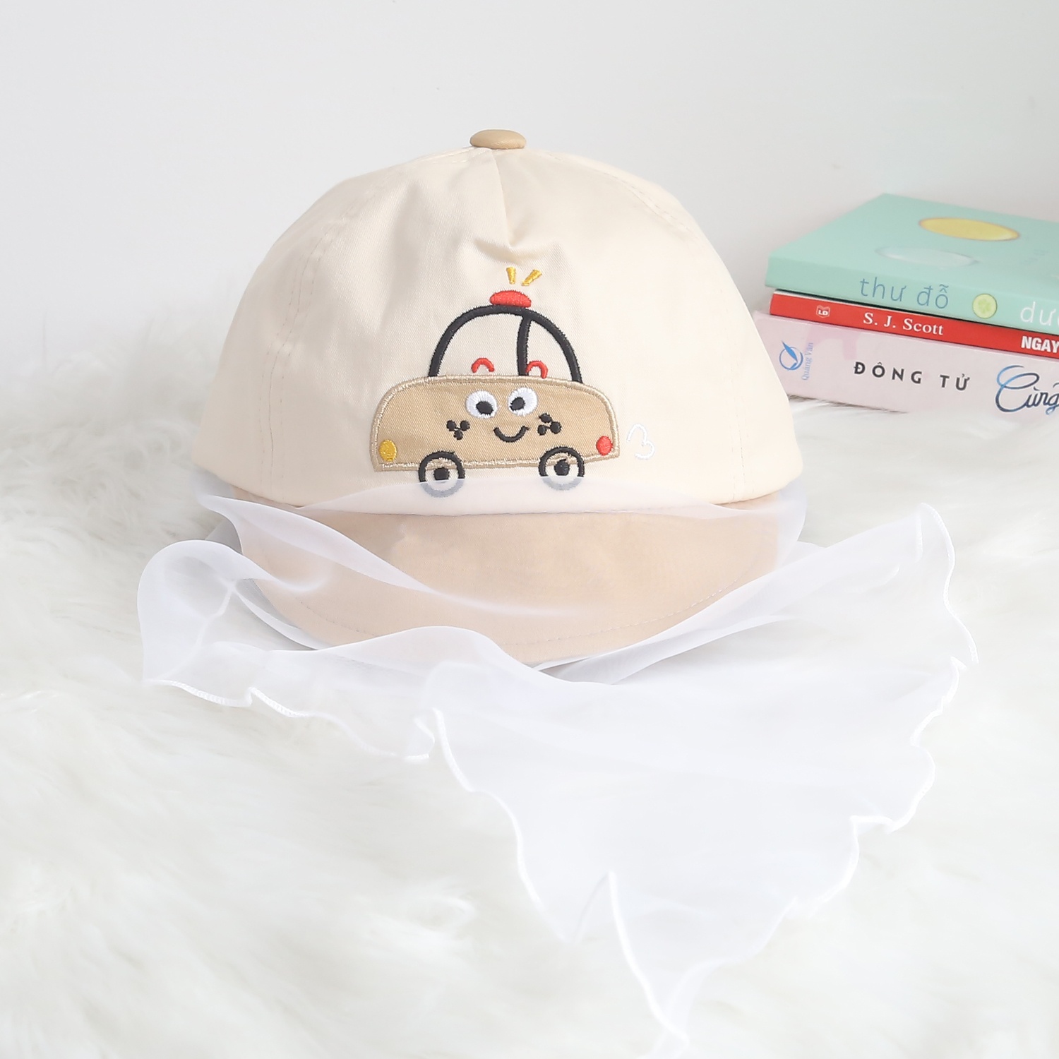 Mũ lưỡi trai phủ voan in hình ô tô KidsPlaza DN24H (Màu kem)
