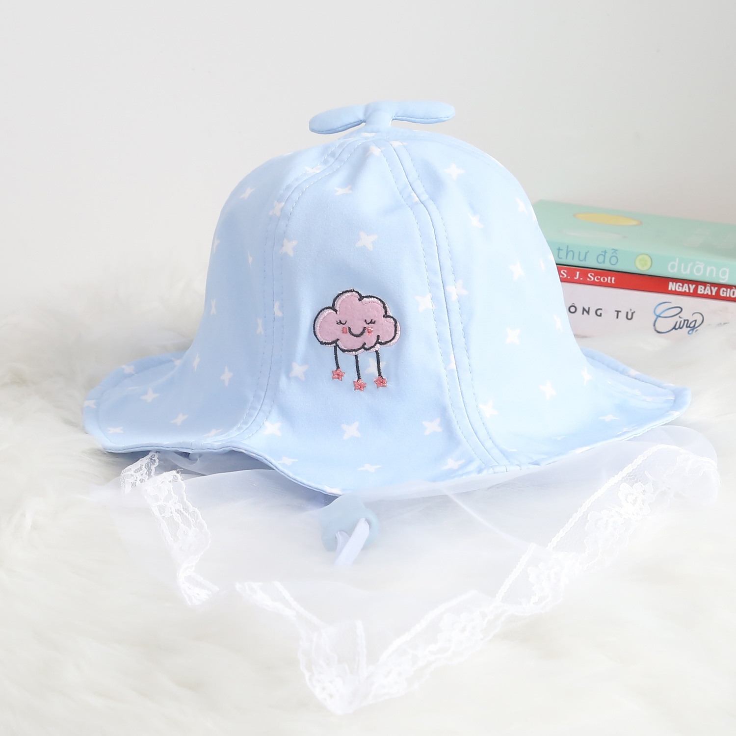 Mũ vành phủ voan in hình đám mây KidsPLaza DN24H (Xanh dương)