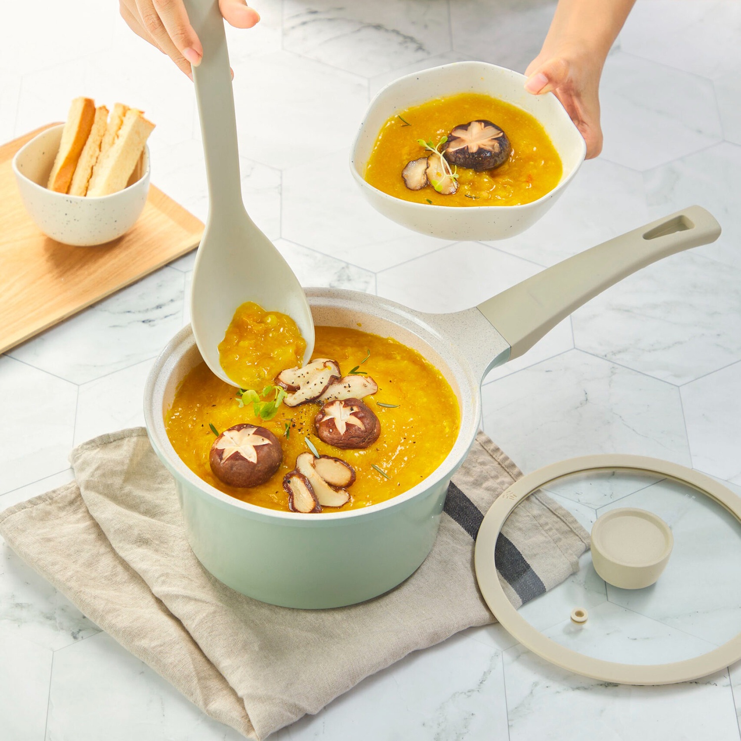 Nồi vân đá Omi Simple Inochi 18cm (Màu ngẫu nhiên) hình 3