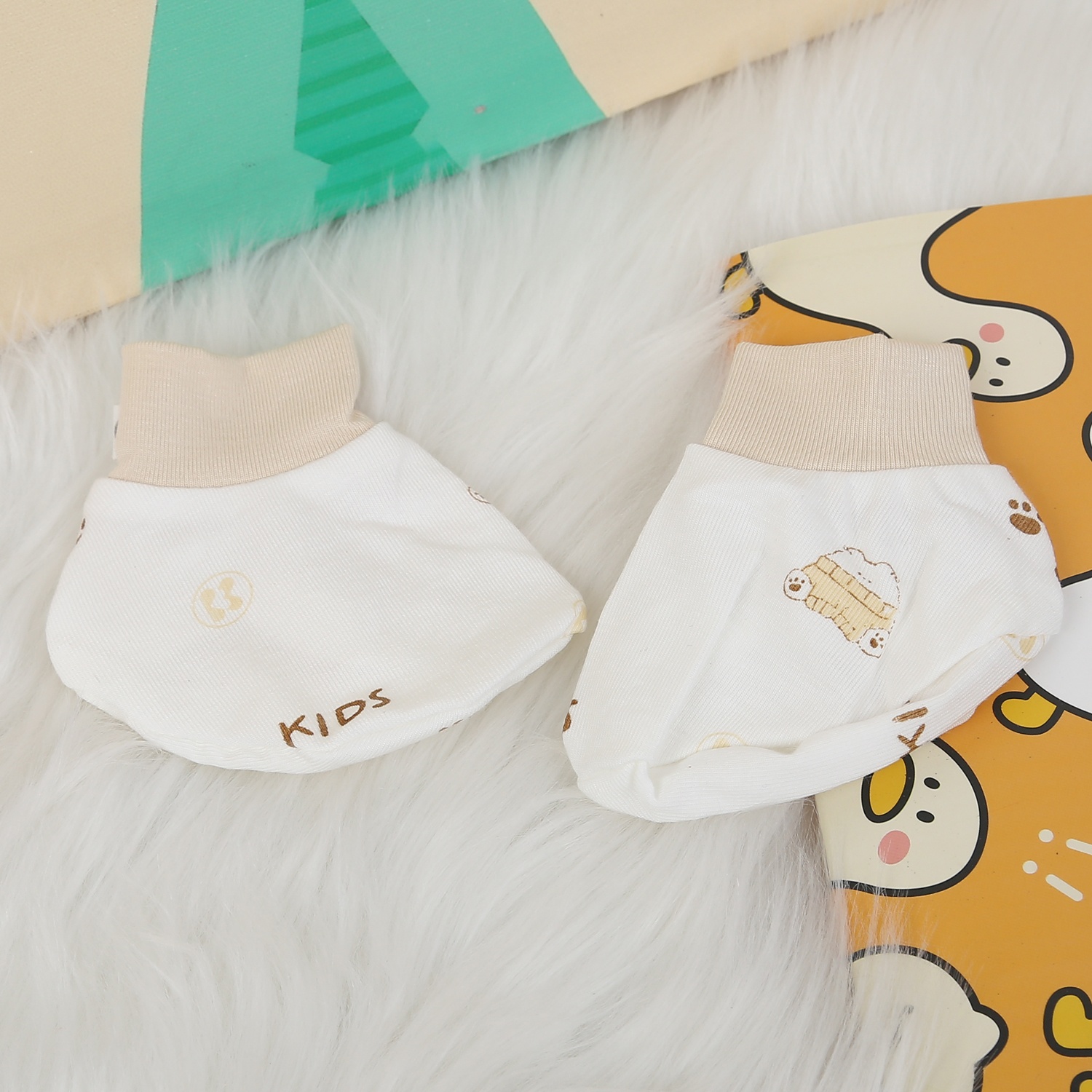 Set bao tay, bao chân KidsPlaza Otis ND24H (Màu be) hình 4