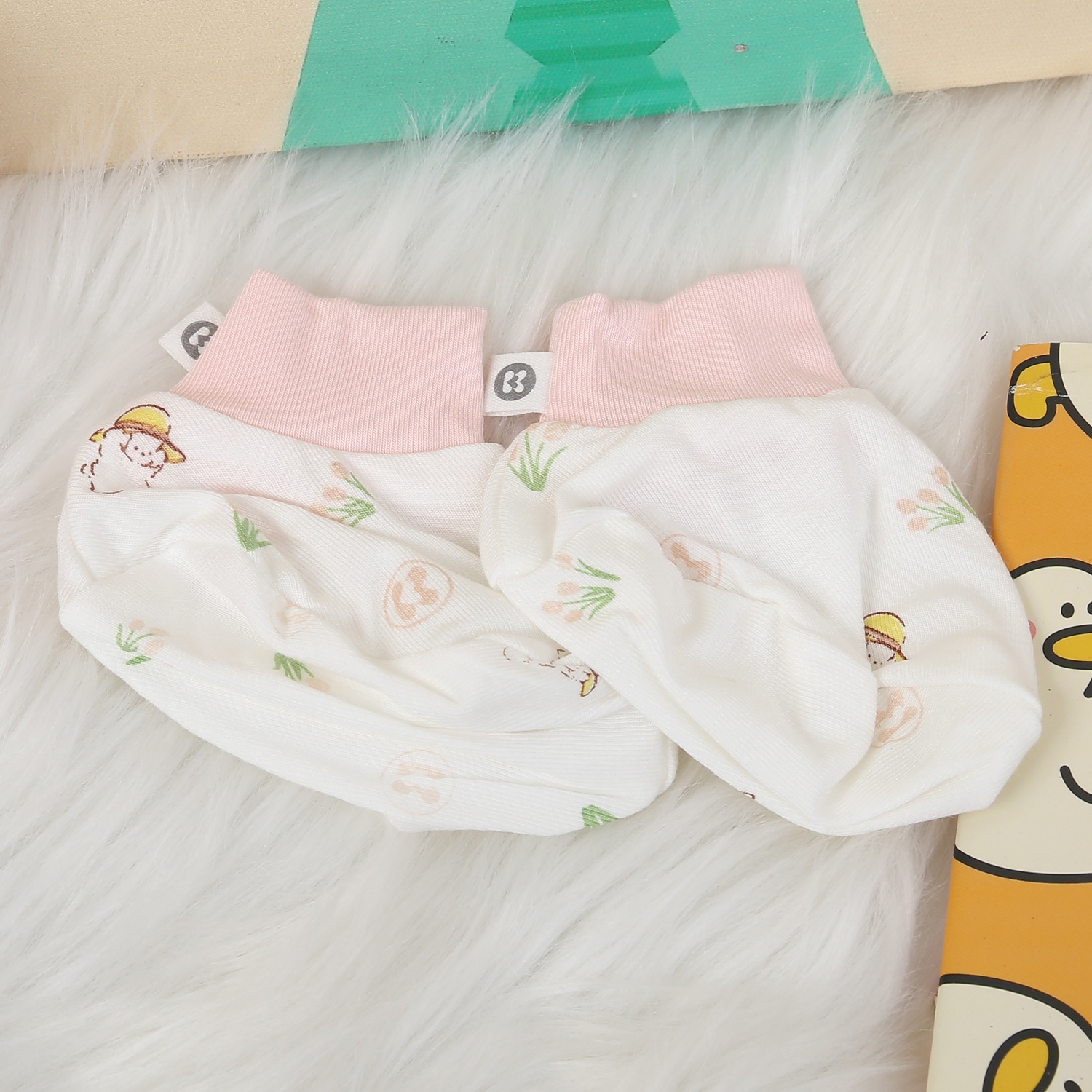 Set bao tay, bao chân KidsPlaza Otis ND24H (Trắng hồng) hình 4