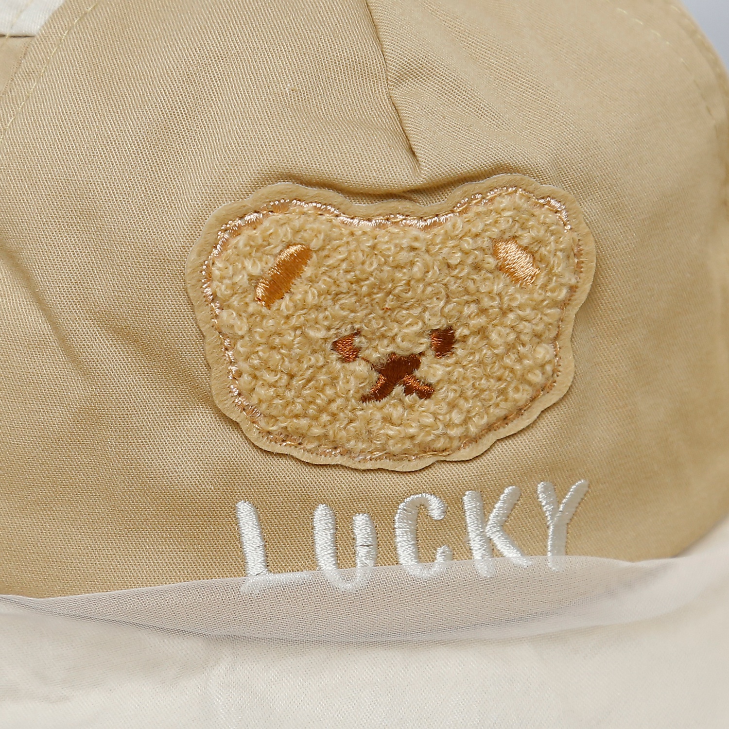 Mũ lưỡi phủ voan in hình gấu Kidsplaza