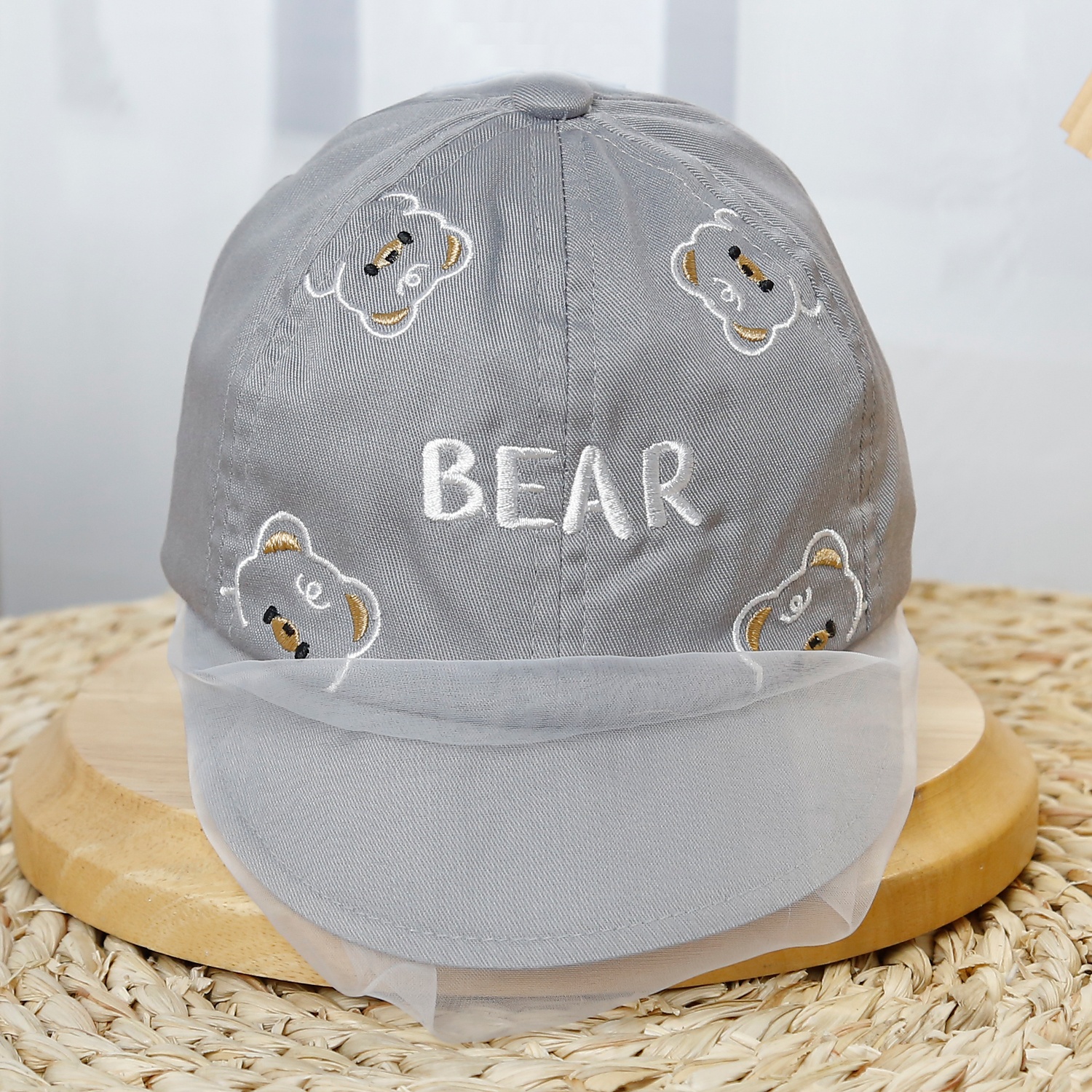 Mũ lưỡi trai phủ voan Kidsplaza thêu bear KidsPlaza DN25