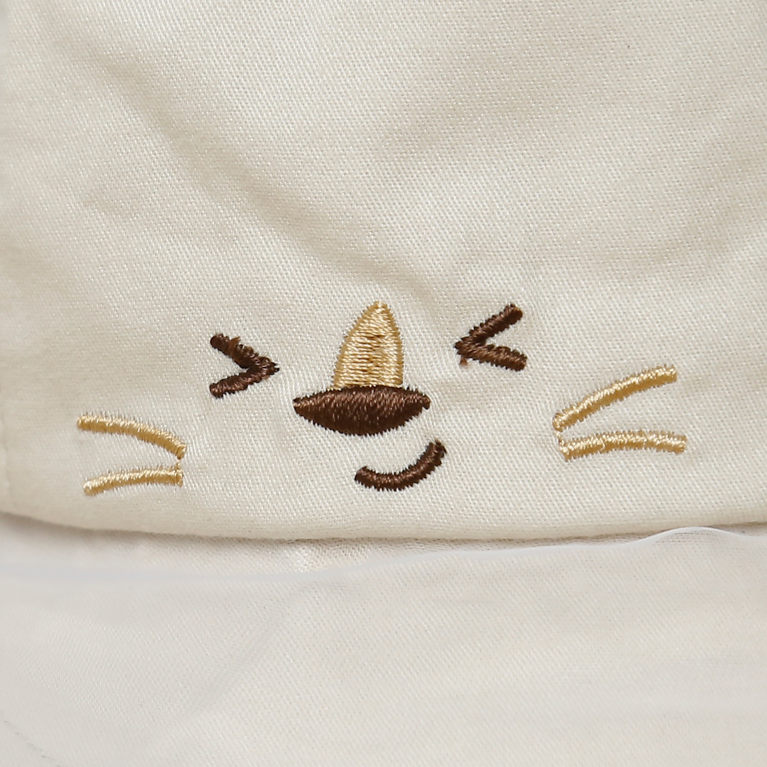 Mũ lưỡi trai phủ voan Kidsplaza thêu mèo DN25