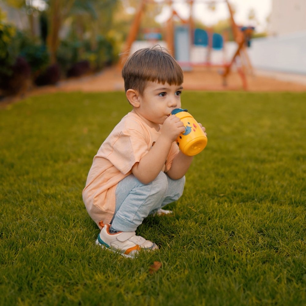 Bình tập uống nước có ống hút Tommee Tippee 300ml - Vàng hình 5