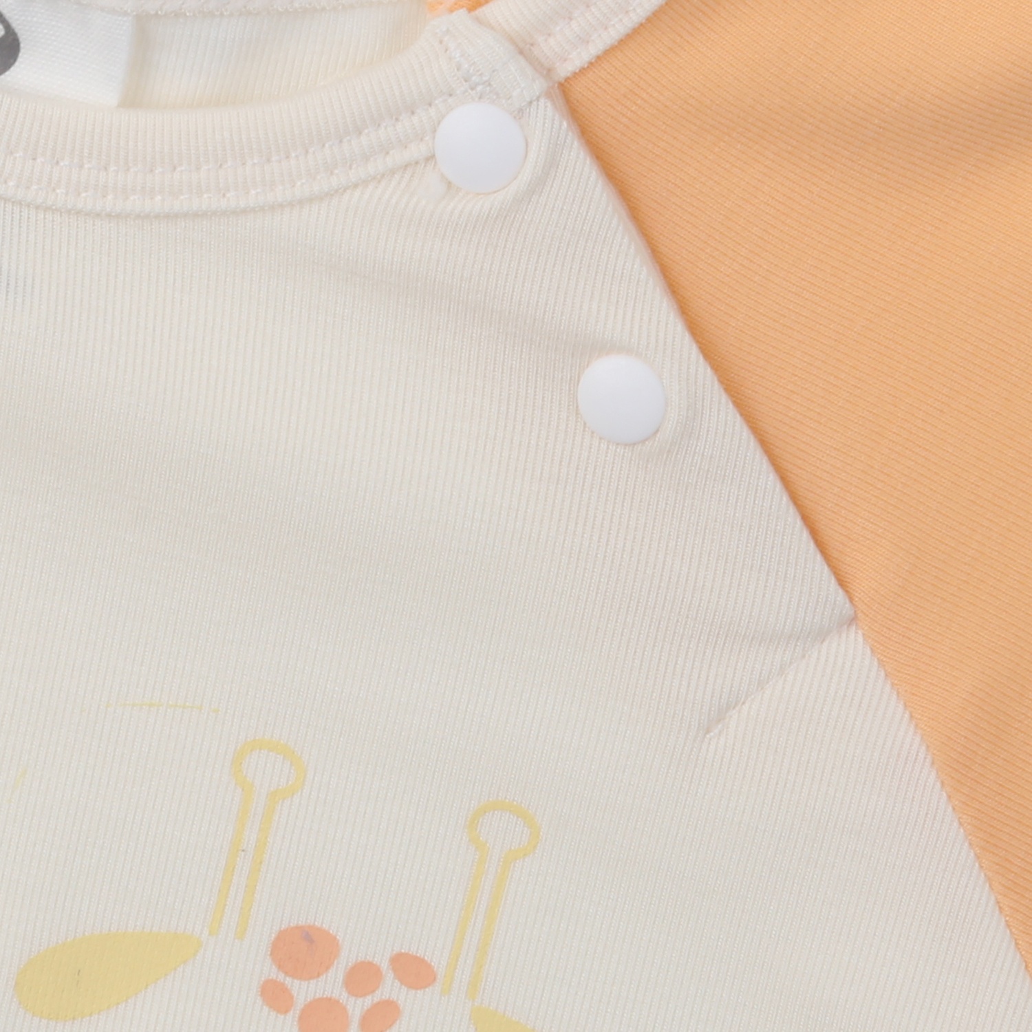 Bộ quần áo cộc tay bé trai KidsPlaza Otis ND24H (Cam) hình 4