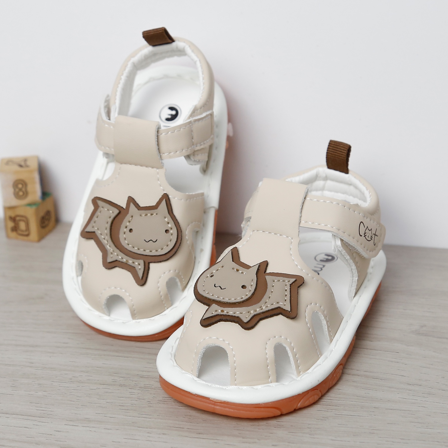 Dép sandal tập đi kèn Mamago 25MS10 Cat (Be) 