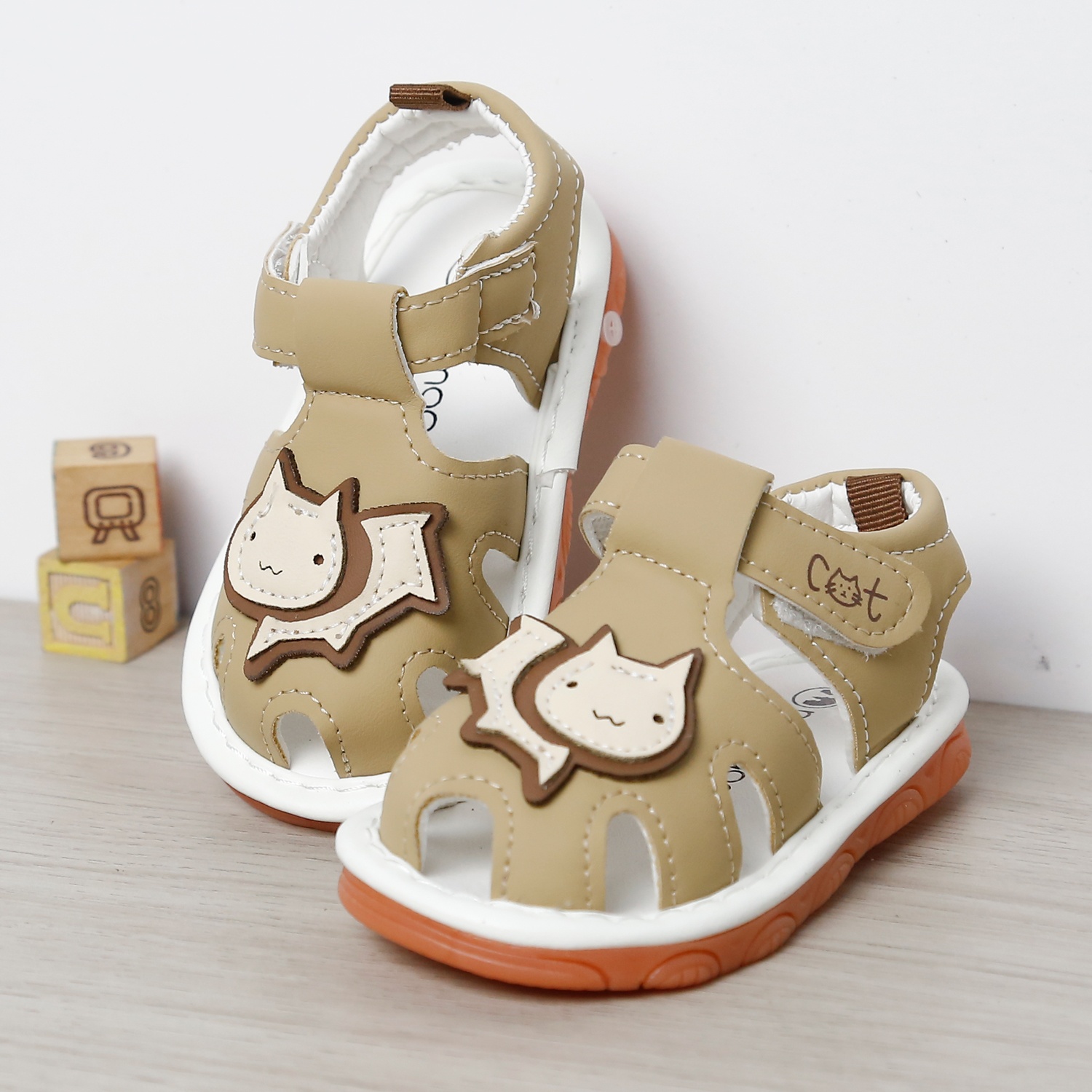 Dép sandal tập đi kèn Mamago 25MS10 Cat (Nâu)