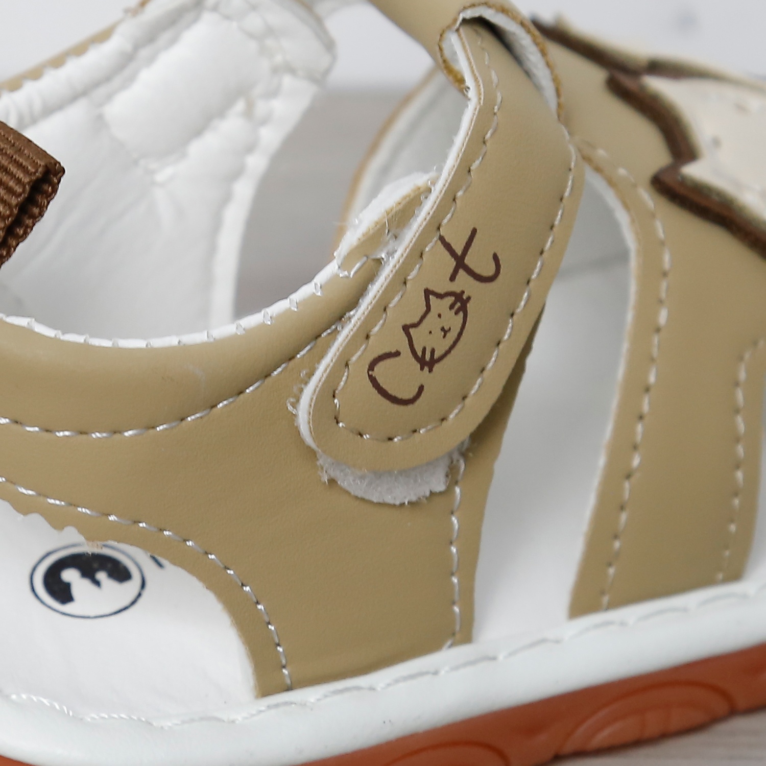 Dép sandal tập đi kèn Mamago 25MS10 Cat (Nâu)