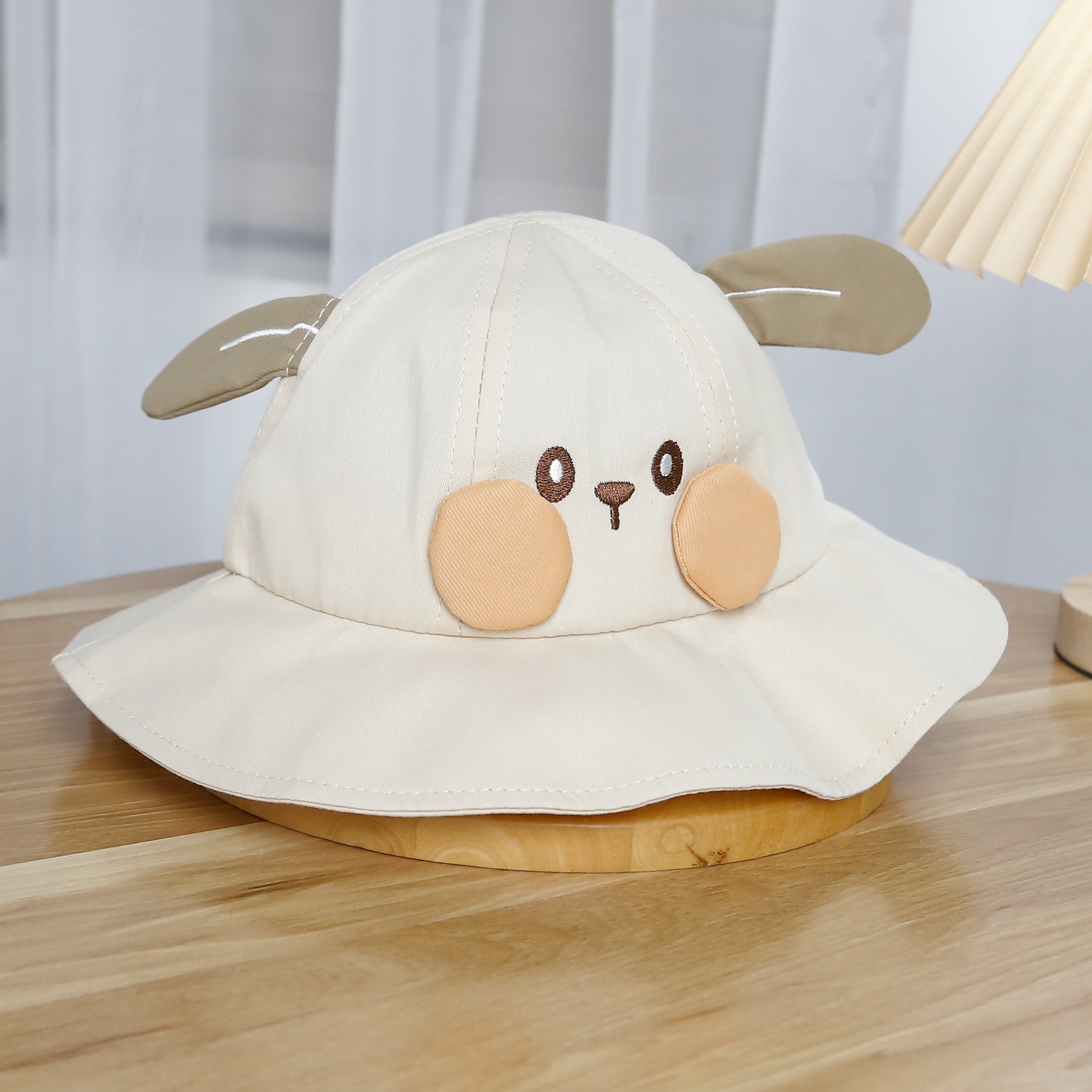 Mũ thời trang KidsPlaza cute 2 tai 25K-H05 Size 50 (Be) hình 2