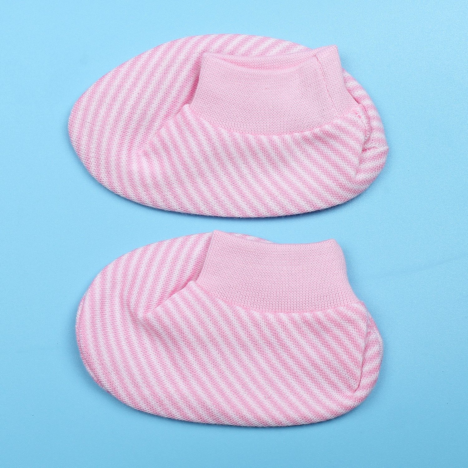 Bộ bao tay chân sọc màu + mũ hình cây thông MT19 Bộ bao tay chân sọc màu + mũ hình cây thông MT19 hình 2