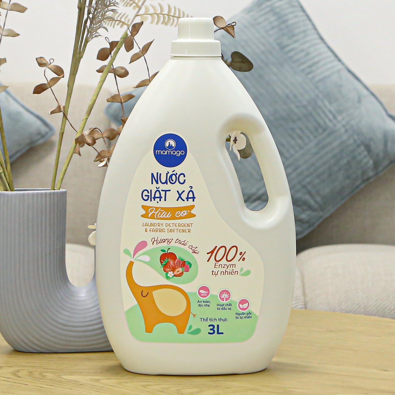 Nước giặt xả Mamago hương trái cây 3L