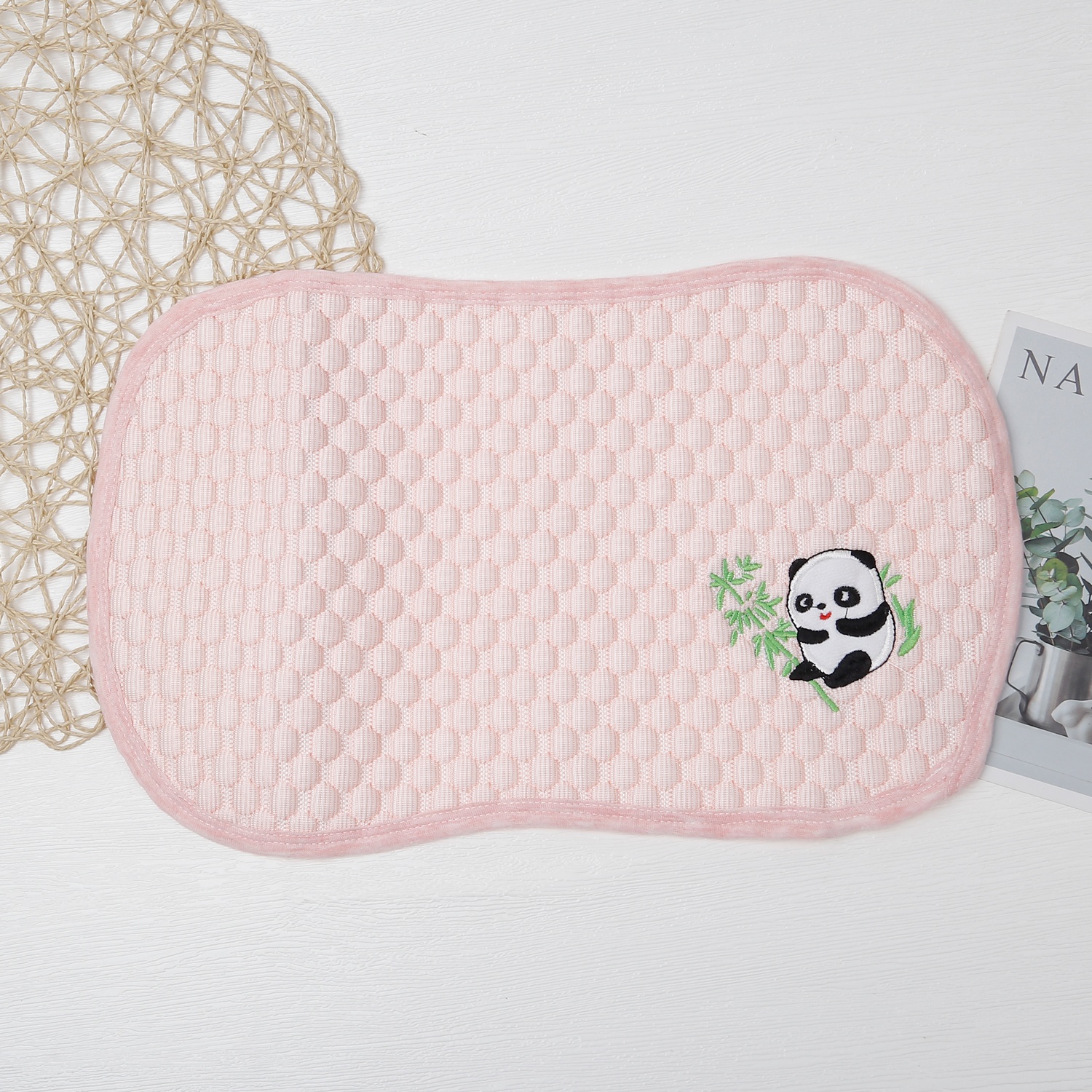 Chiếu điều hòa in hình gấu trúc AC22 (Hồng) hình 3