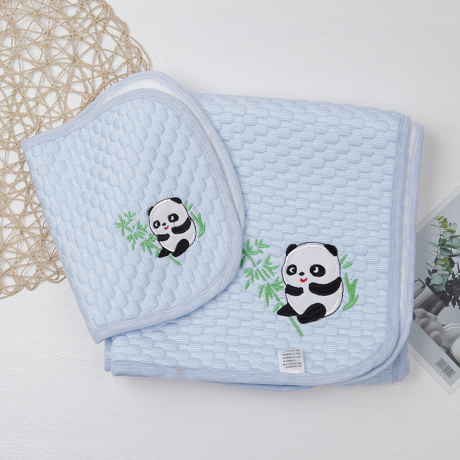 Chiếu điều hòa in hình gấu trúc AC22 (Xanh) hình 1