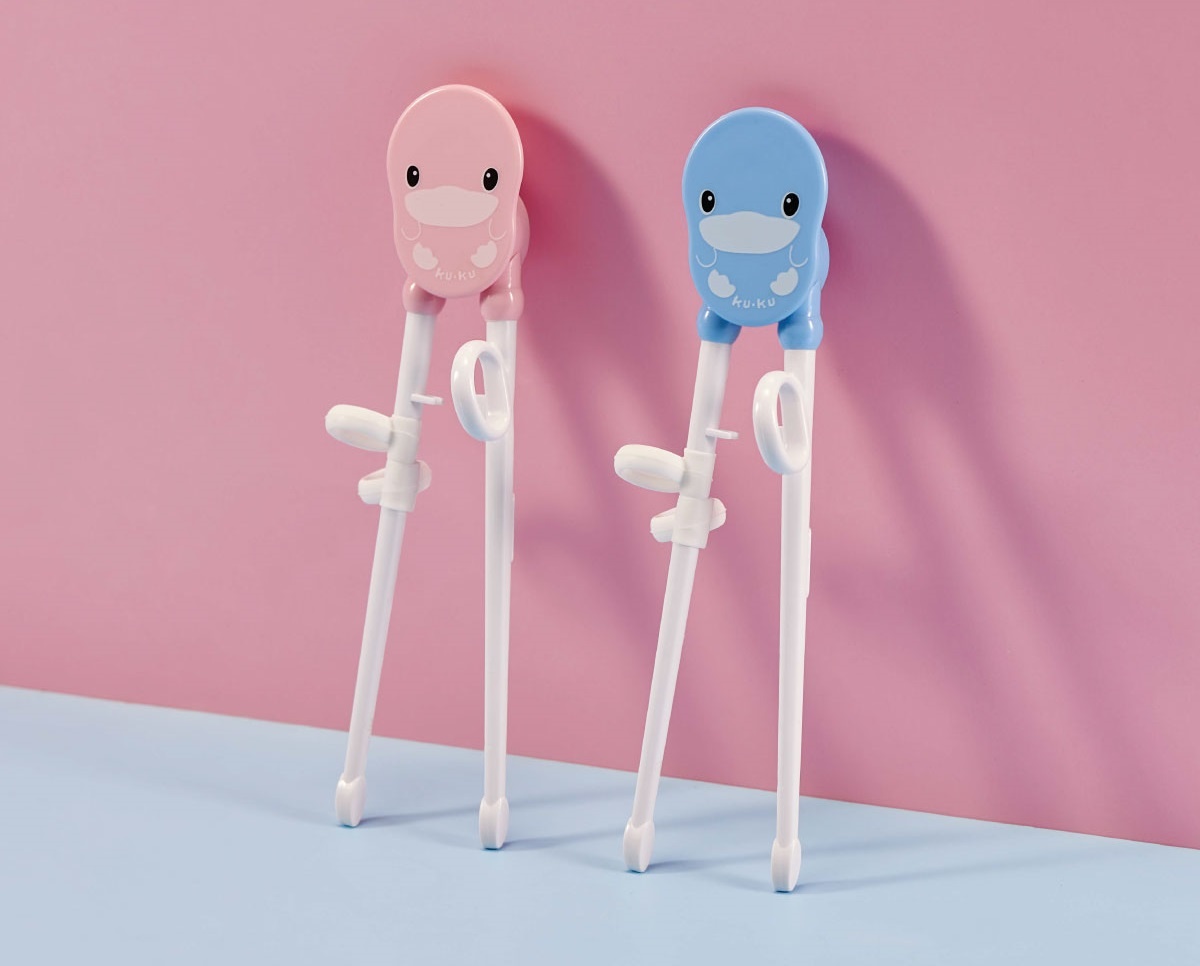 Đũa tập ăn cho bé KuKu KU3038 (Trên 2 tuổi) (Màu ngẫu nhiên) hình 1