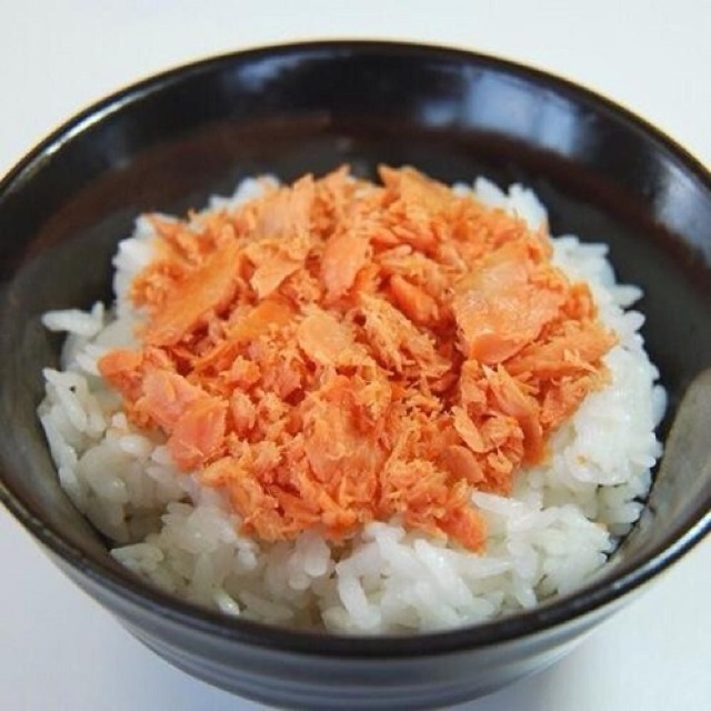 Cặp 2 lọ ruốc cá hồi Mahura Nhật Bản 50gx2 hình 2