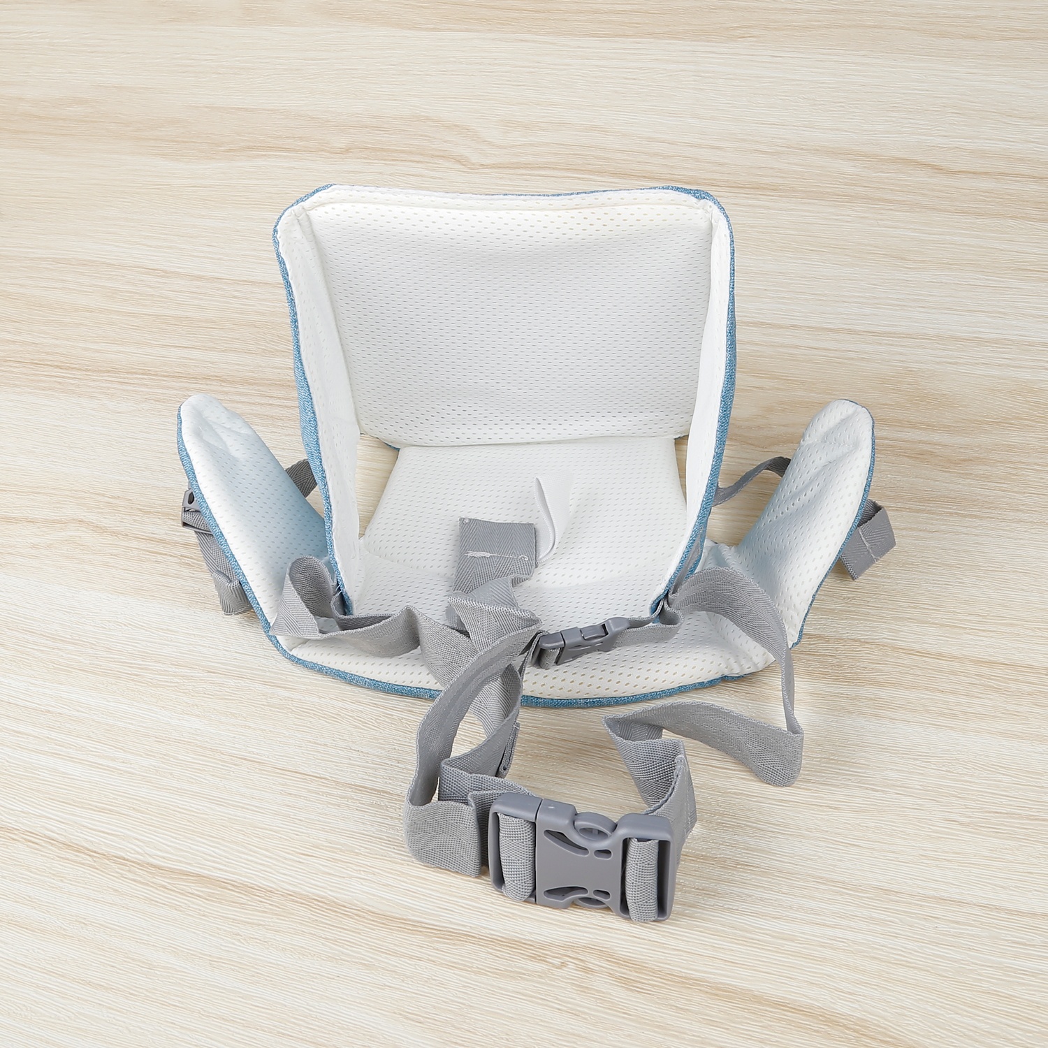 Đai xe máy cho bé Tâm An (có đỡ cổ) hình 2