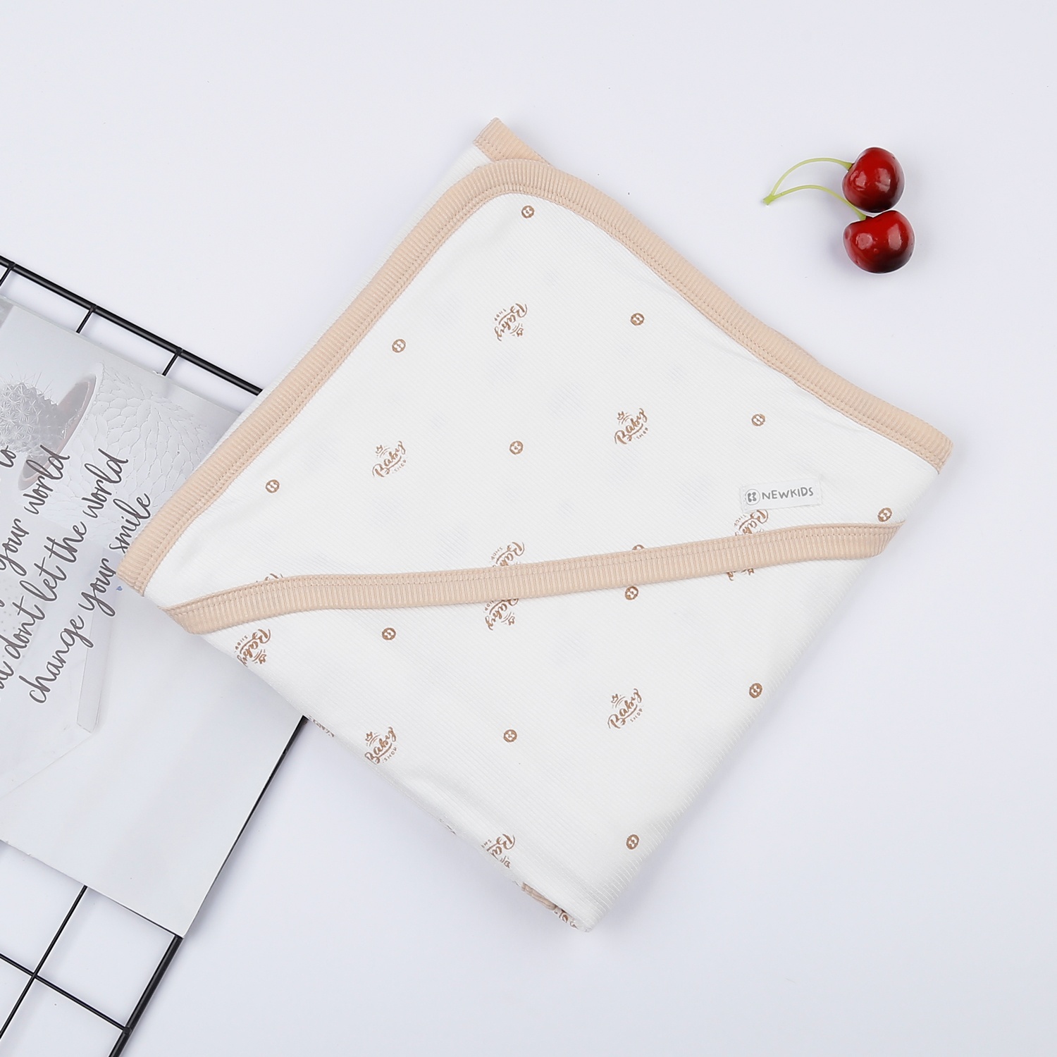 Chăn ủ có mũ KidsPlaza in Fresh air ND23H (Trắng) hình 1