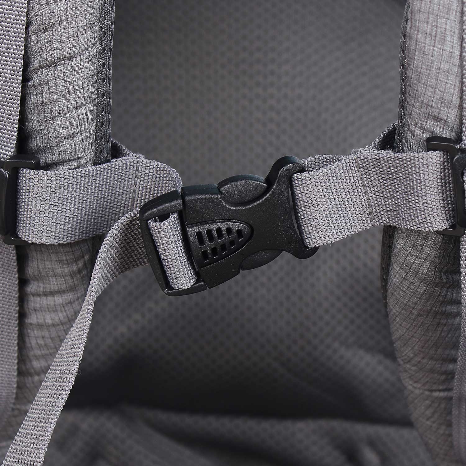 Địu trẻ em Mamago Easy Fit 6618 thiết kế khóa bản to chắc chắn