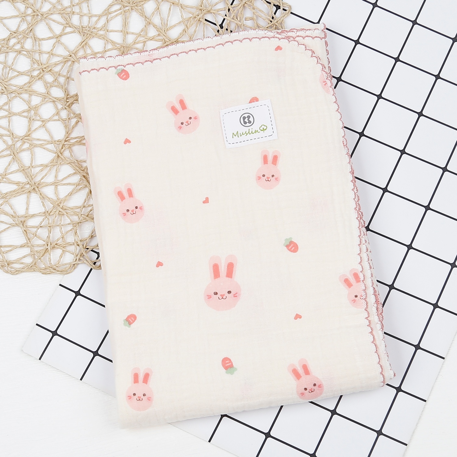Khăn tắm cho bé KidsPlaza Muslin thỏ PG23 hình 1