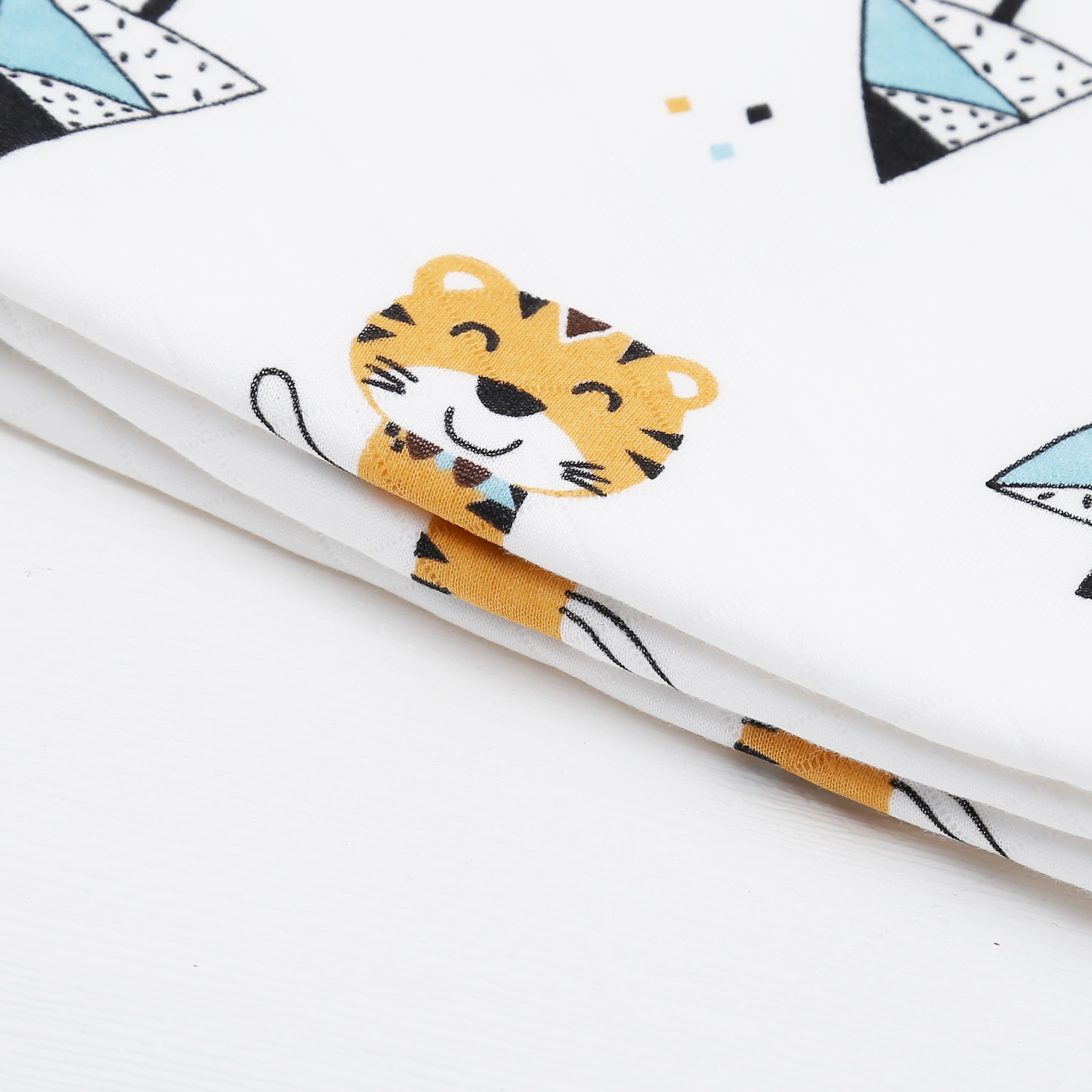 Khăn tắm xuất Nhật in hình AC 90x90cm hình 6