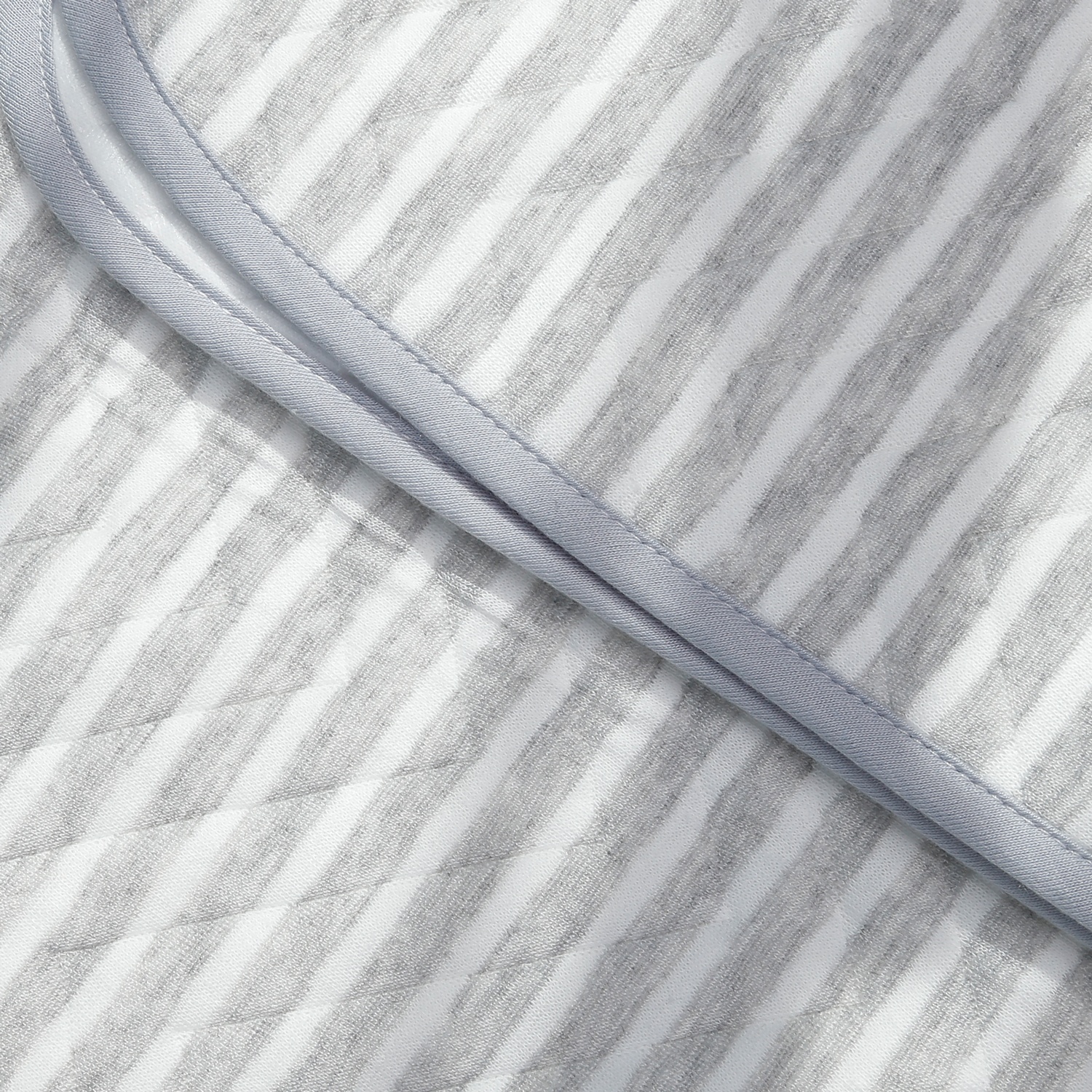 Tấm lót sơ sinh bỏ bỉm Tilo 50x70