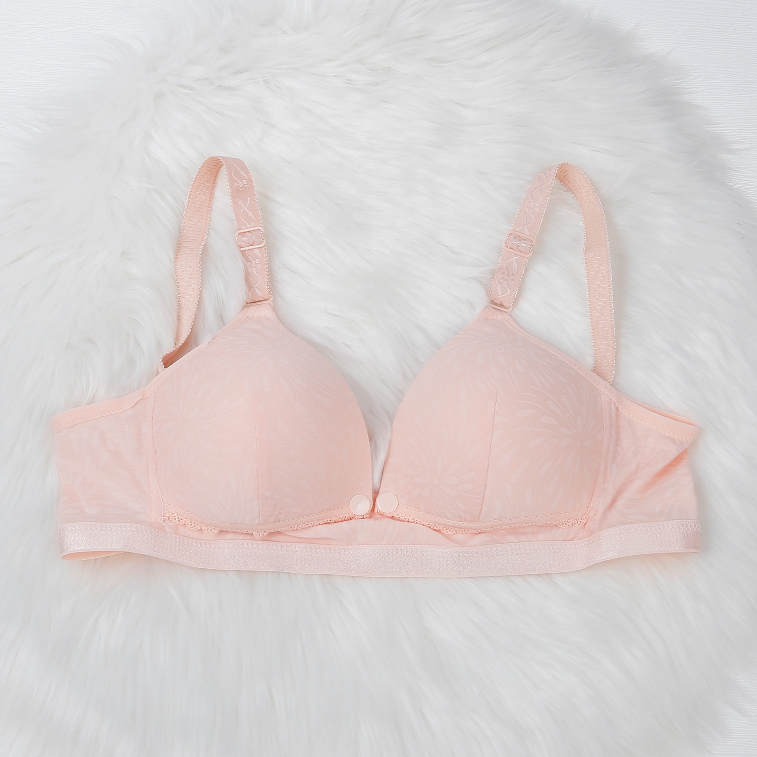 Áo lót chất liệu cotton tự nhiên, có lót mềm mại