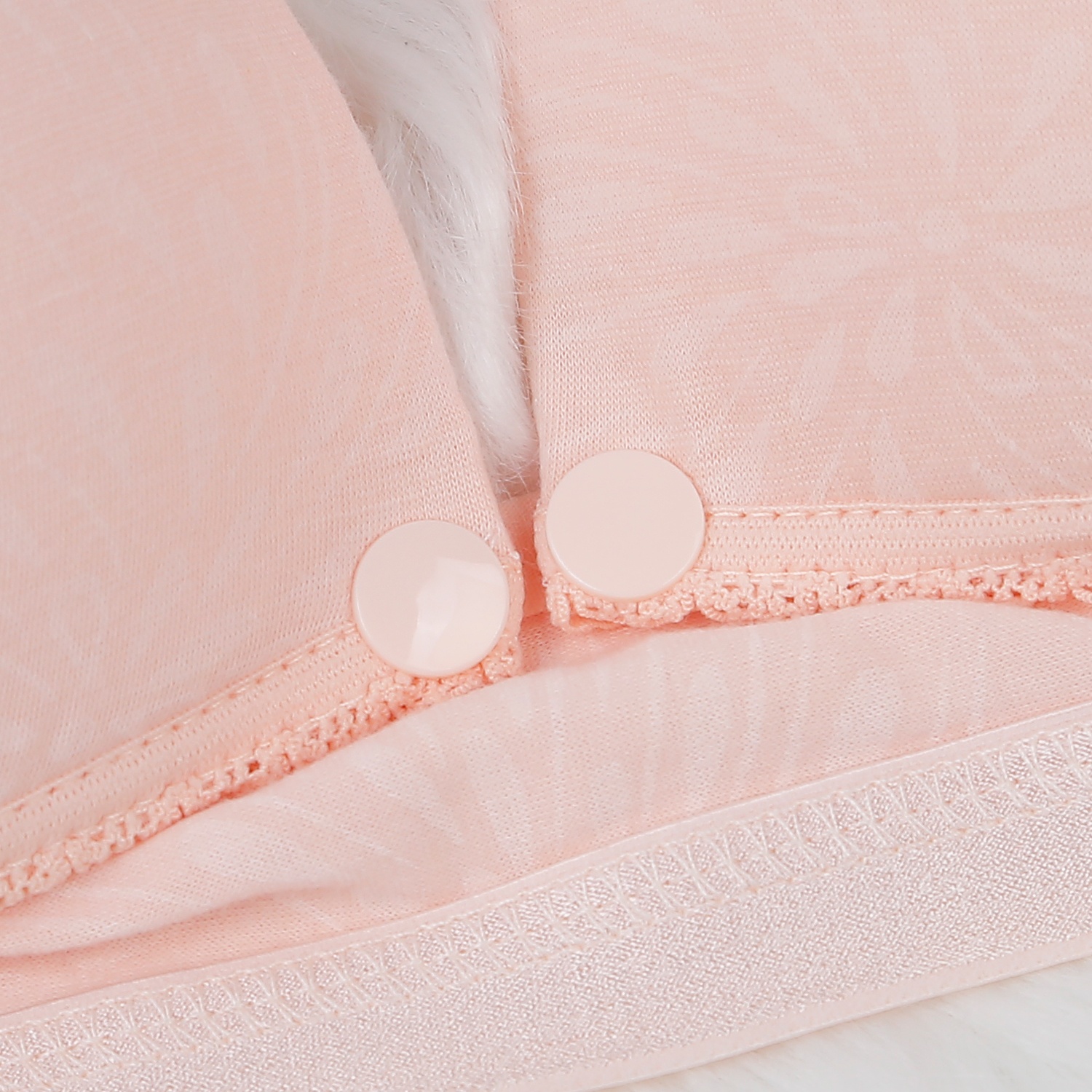 Thiết kế thông minh, giúp mẹ thoải mái, dễ dàng cho con bú