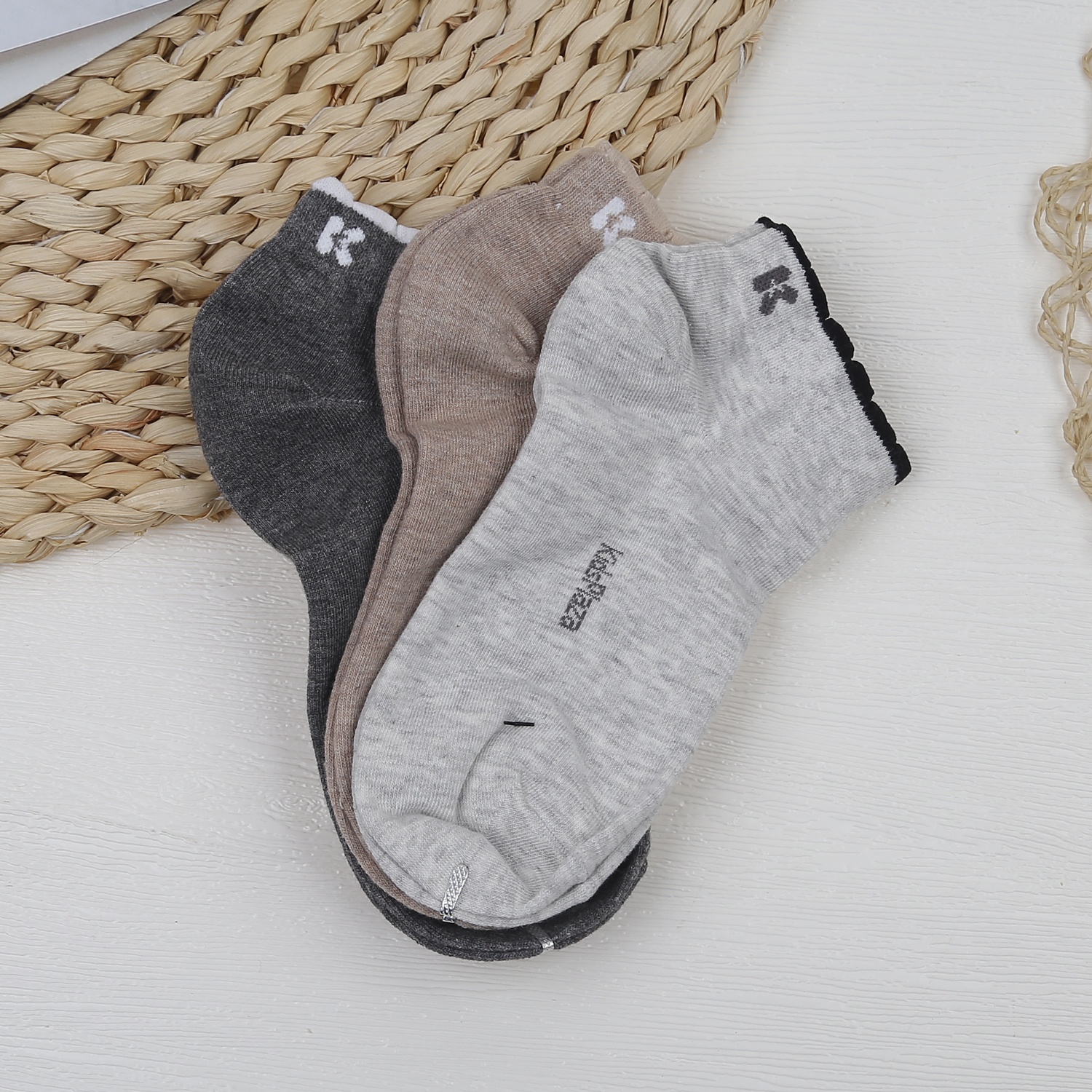Set 3 tất cho mẹ KidsPlaza chữ K DK23D (Xám-ghi-nâu) hình 1