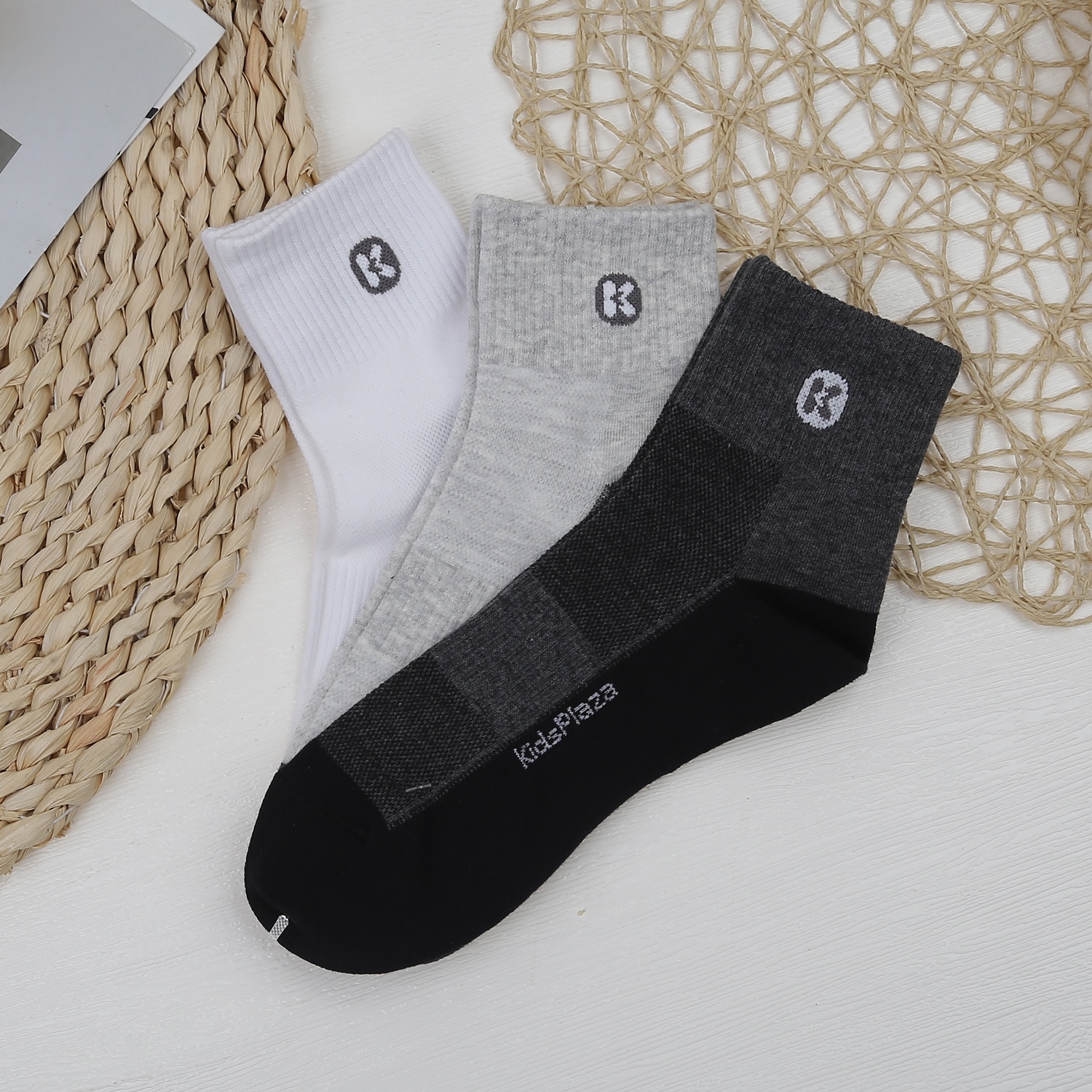 Set 3 tất nam KidsPlaza chữ K DK23D (Đen-ghi-trắng)